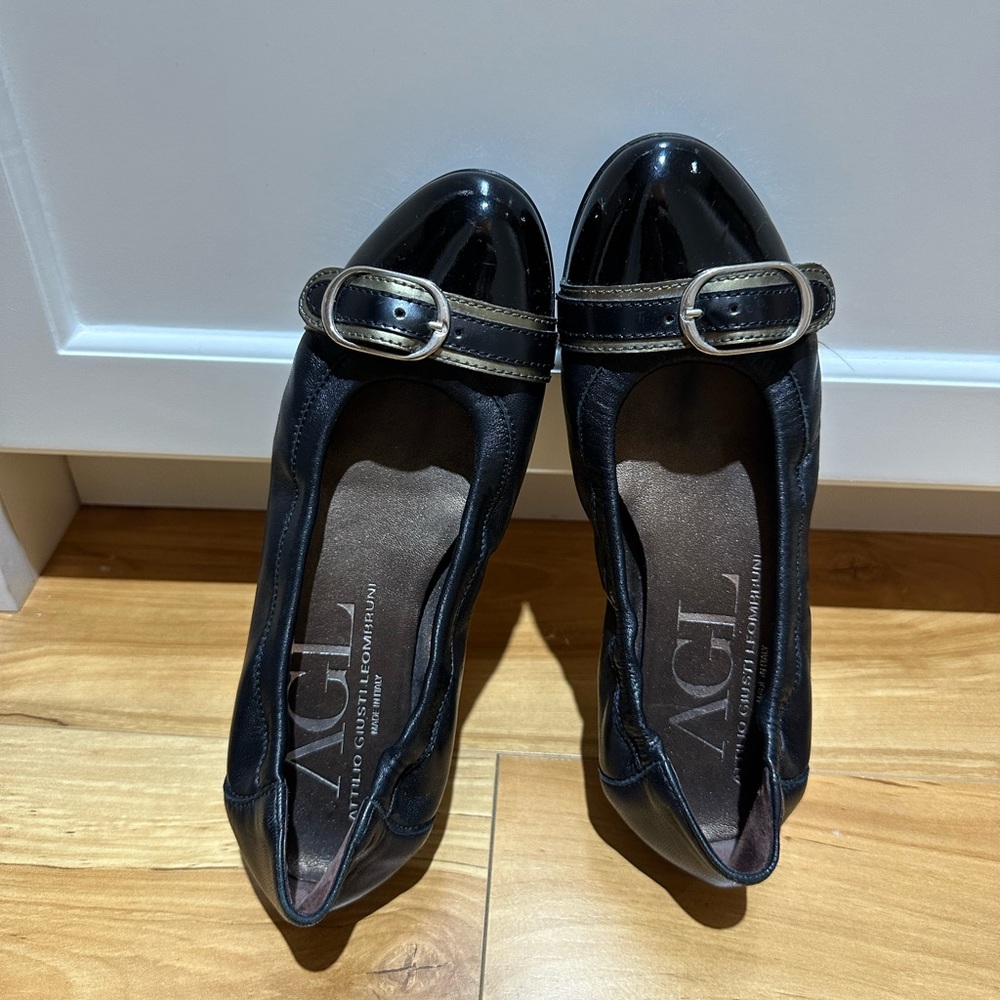AGL black flats in great condition size 36